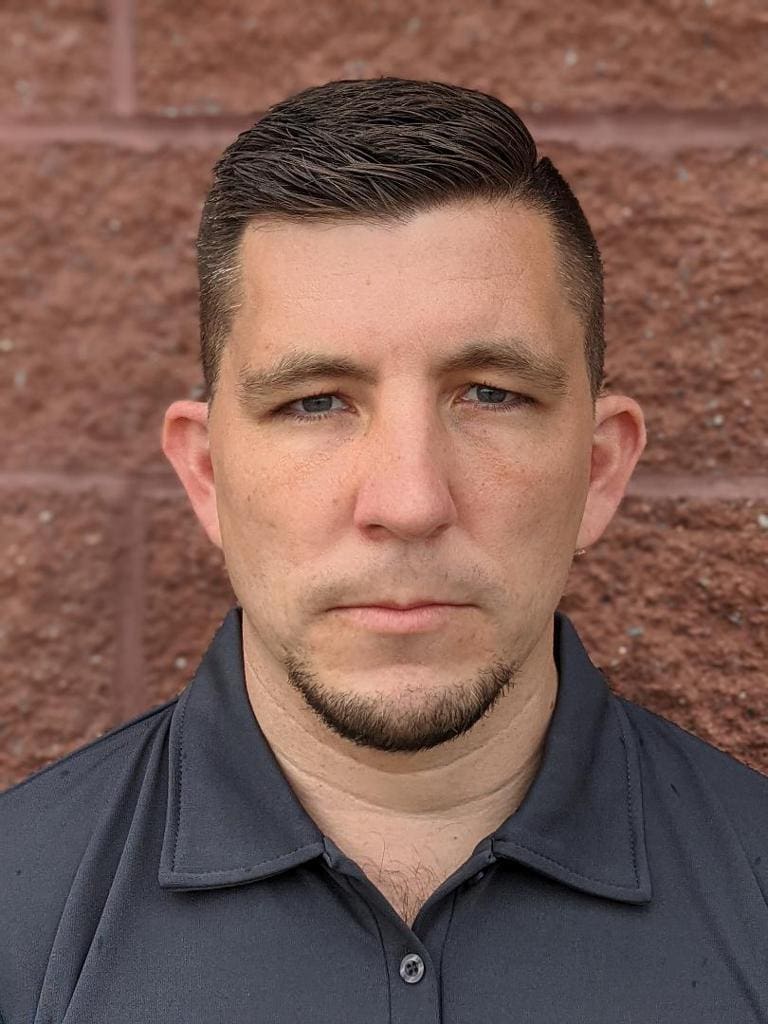 Derrick_Robbins_Pic_large